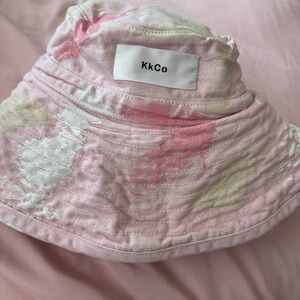 KkCo Pink Bucket Hat, size S